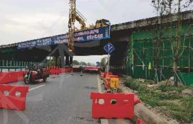 贛州市高架橋維修橋檢車